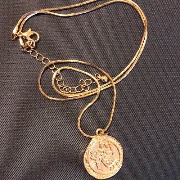 Gold plated necklaces - Picture 8 of 8